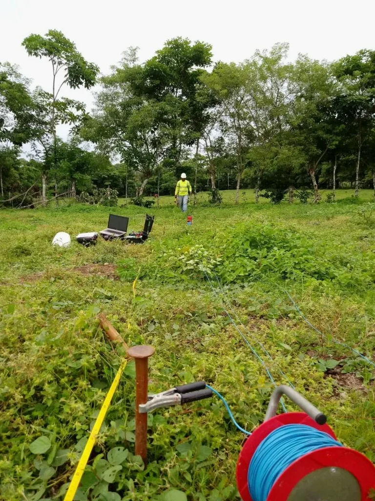 Diseño de Vibrocompactación en Concepción: Densificación Controlada para Suelos Granulares
